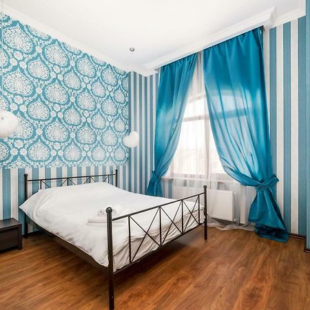 Stylish Apartment With A Balcony Overlooking The Park Odessa Esterno foto