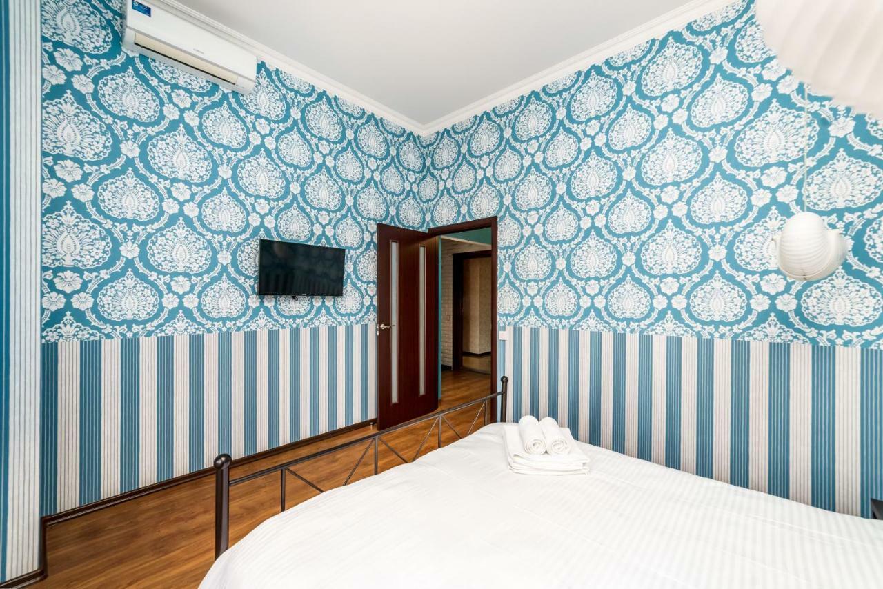 Stylish Apartment With A Balcony Overlooking The Park Odessa Esterno foto