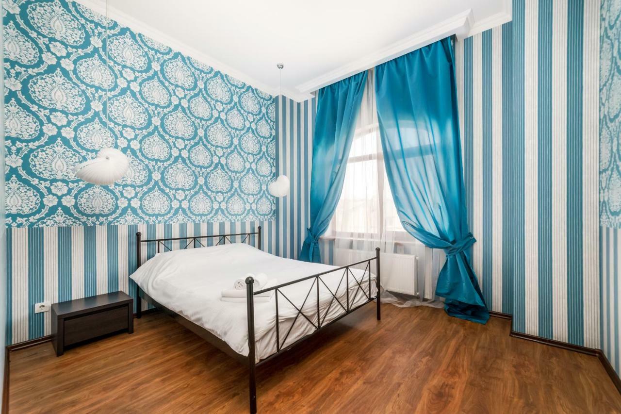 Stylish Apartment With A Balcony Overlooking The Park Odessa Esterno foto